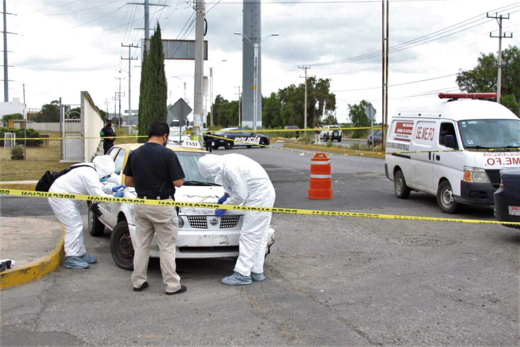 Encuentran cuerpo en cajuela de taxi Diario Vía Libre