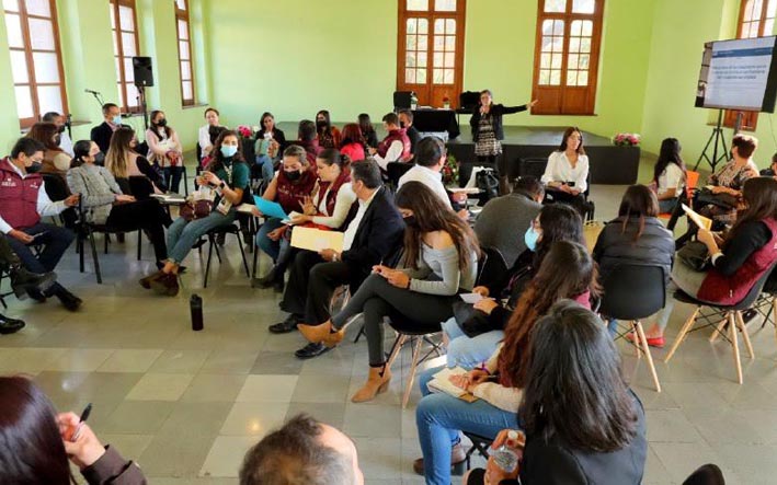 Capacitan a personal de Semot en lenguaje incluyente y no sexista