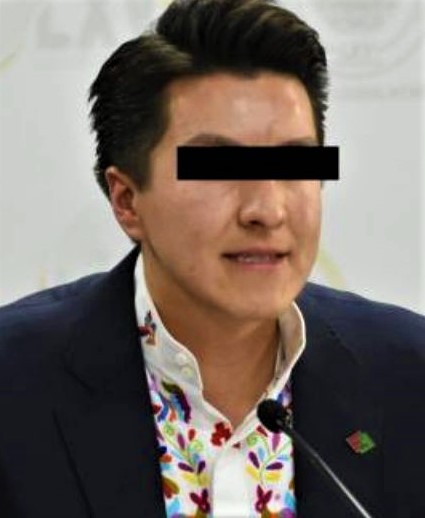 *Otro amparo, César Mora