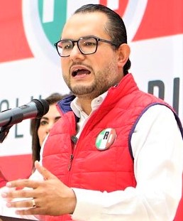 *PRI: Servidumbre política