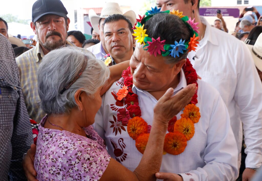 Se reducirá la pobreza en Tepehuacán: Menchaca