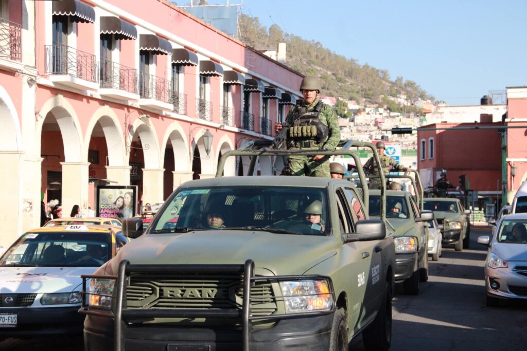 Llegan 300 militares para la lucha contra el Huachicol