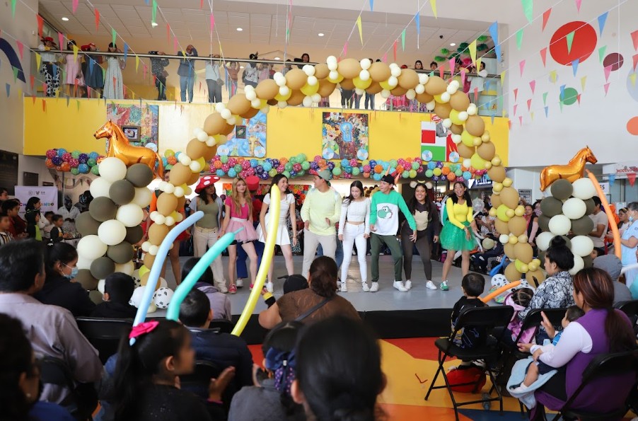 Festejan a infantes en el Hospital del DIF