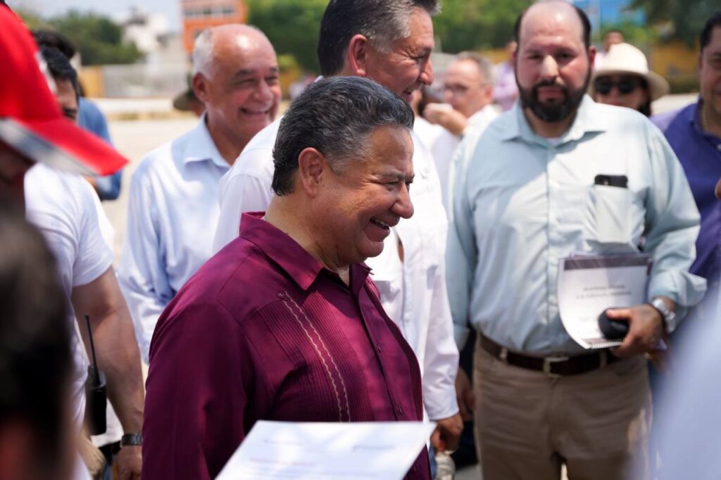 Supervisa el gobernador obras en la Huasteca