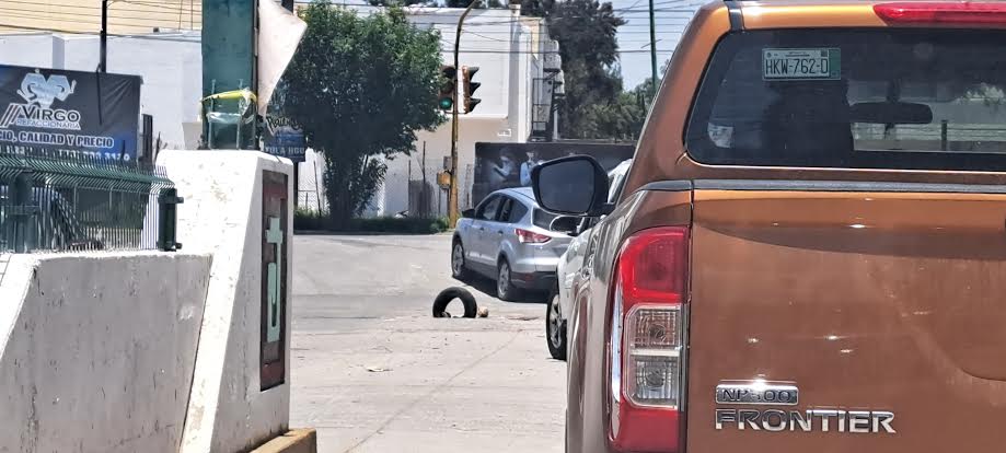 Alertan sobre socavón en UHP; piden su reparación