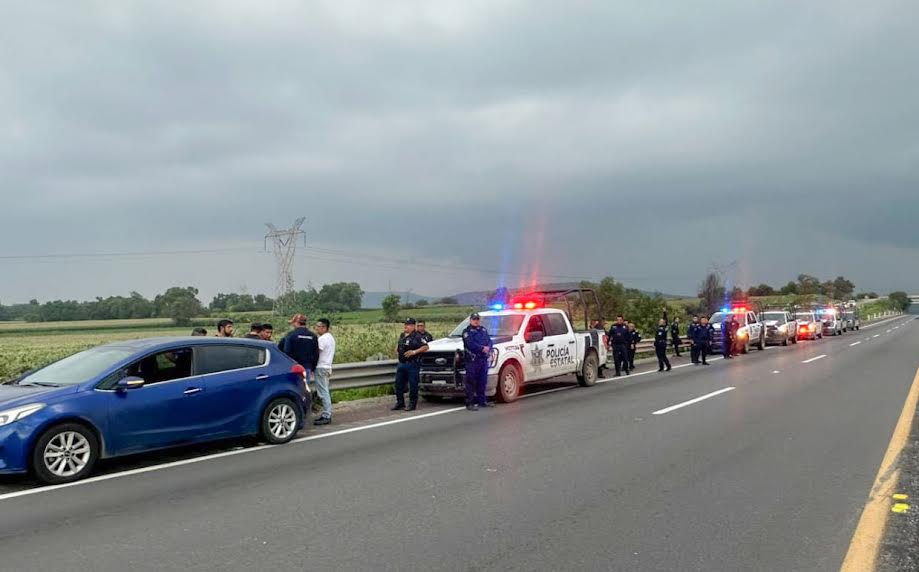 Rescatan a conductores privados de su libertad