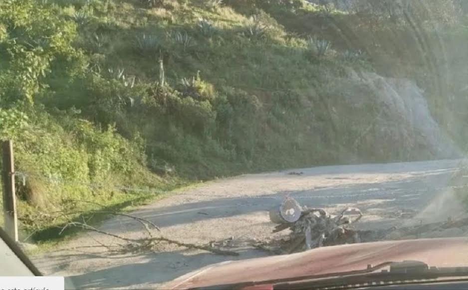 20 días de bloqueo por conflicto intermunicipal