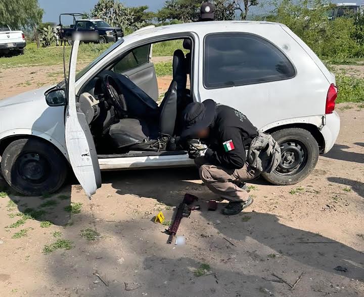 Aseguran 9 mil botellas de alcohol y mercancía robadas