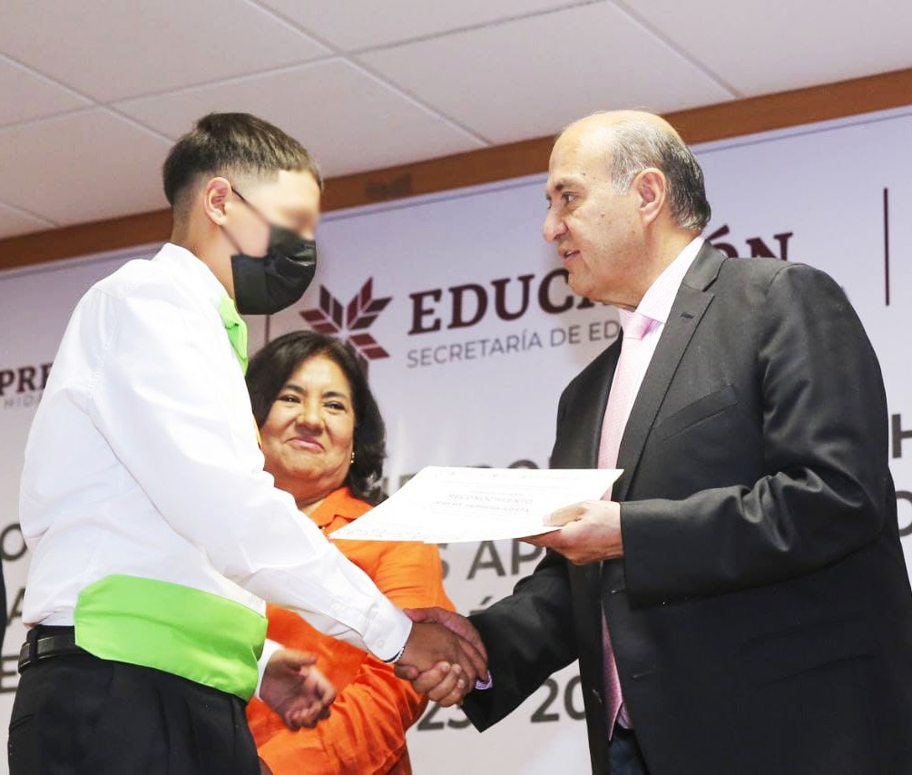 Garantiza educación básica para estudiantes – pacientes