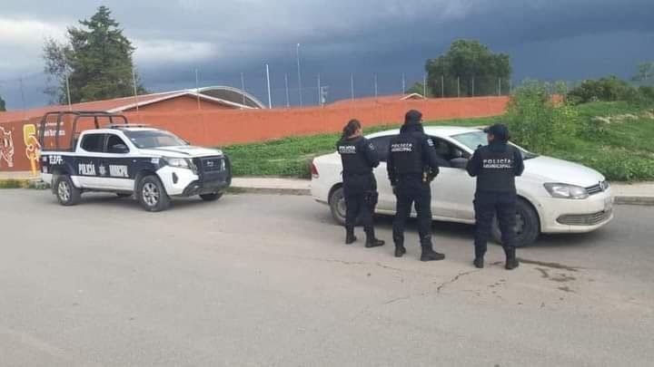 Presentaron a dos ladrones de vehículos
