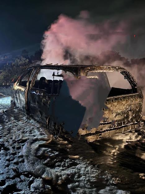 Se incendia camioneta cargada con Huachicol