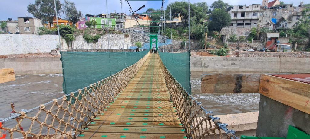 Exigen garanticen resistencia del nuevo puente colgante
