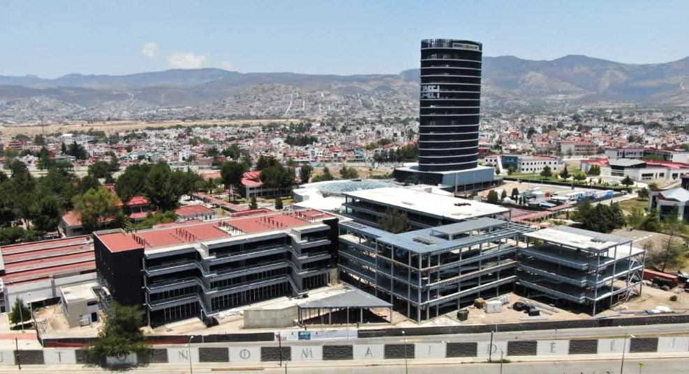 *La UAEH, ¿máxima casa de estudios?