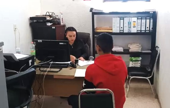 Exhortan a jóvenes a obtener cartilla militar