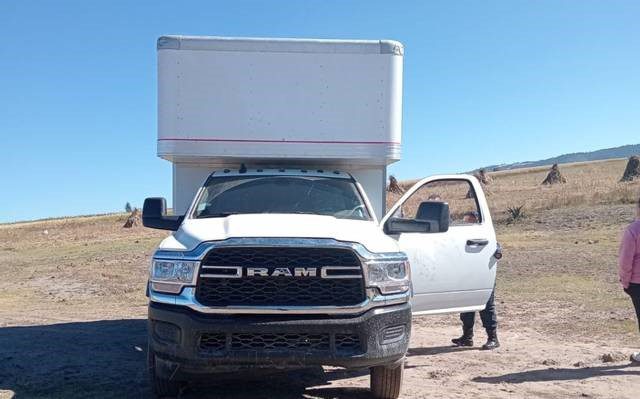 Recuperan camioneta del DIF robada