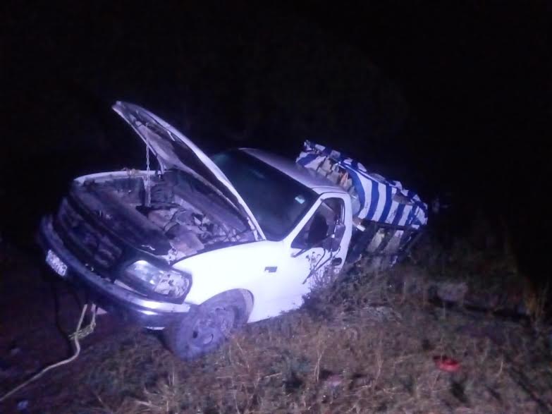 Policías aseguran una camioneta huachicolera