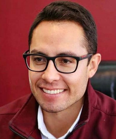 *Jorge Reyes, van 2, faltan tres