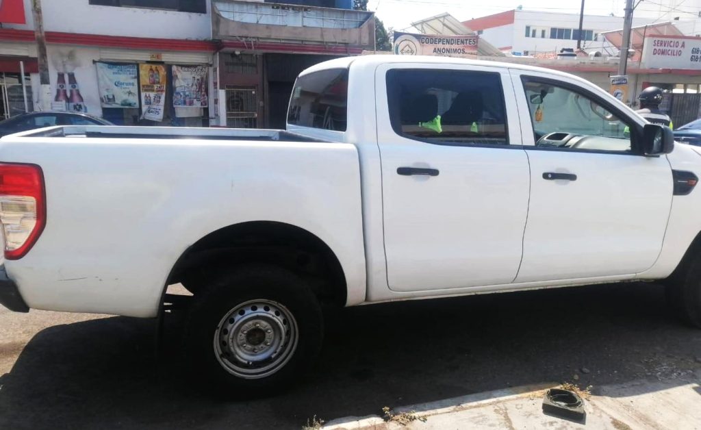 Investigan a funcionario detenido en Durango