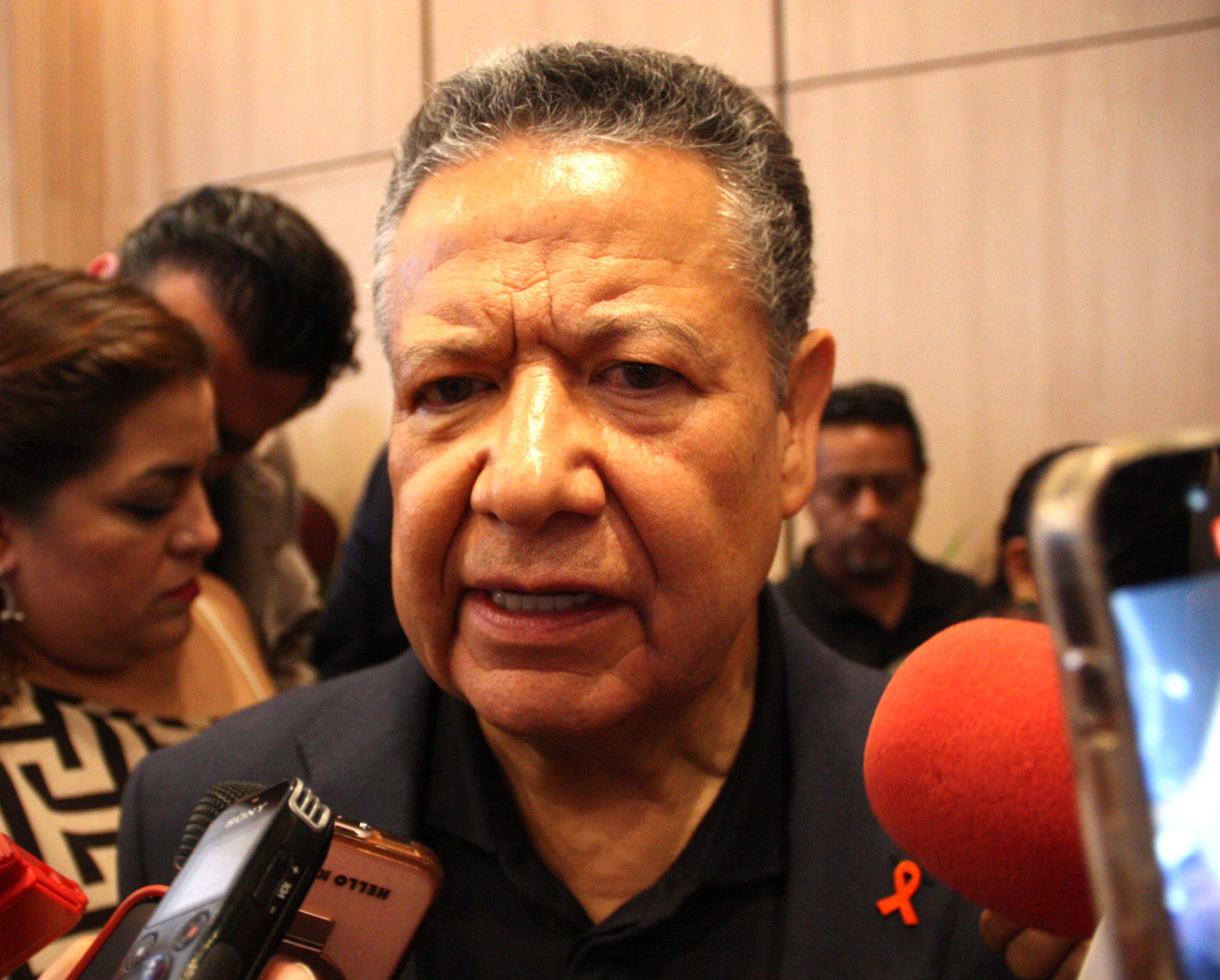 Docentes deben licenciarse para desempeñar cargos de elección