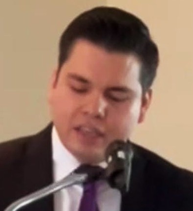 *Lección de política