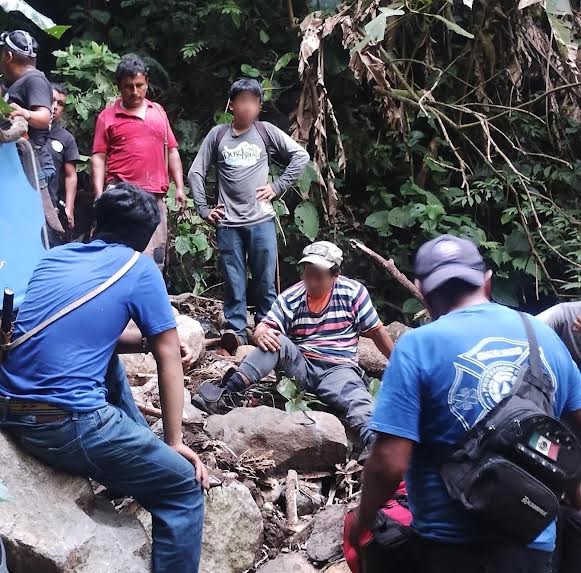 Rescate en Huazalingo de un hombre lesionado