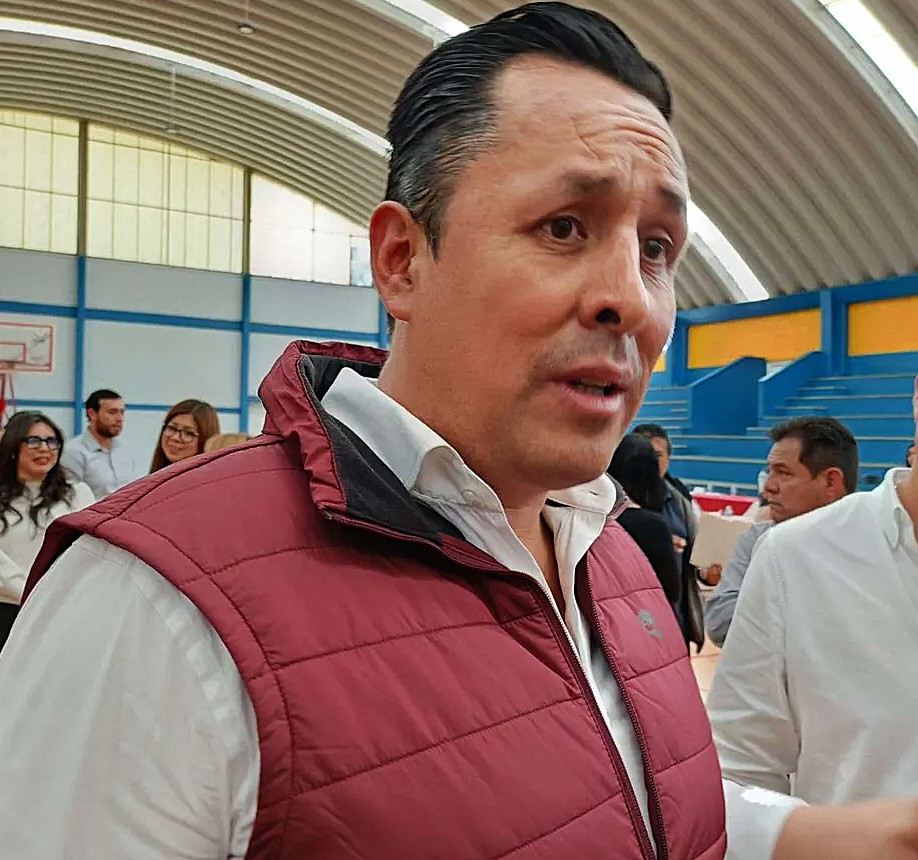 Trabajadores piden trato digno en Educación Tula