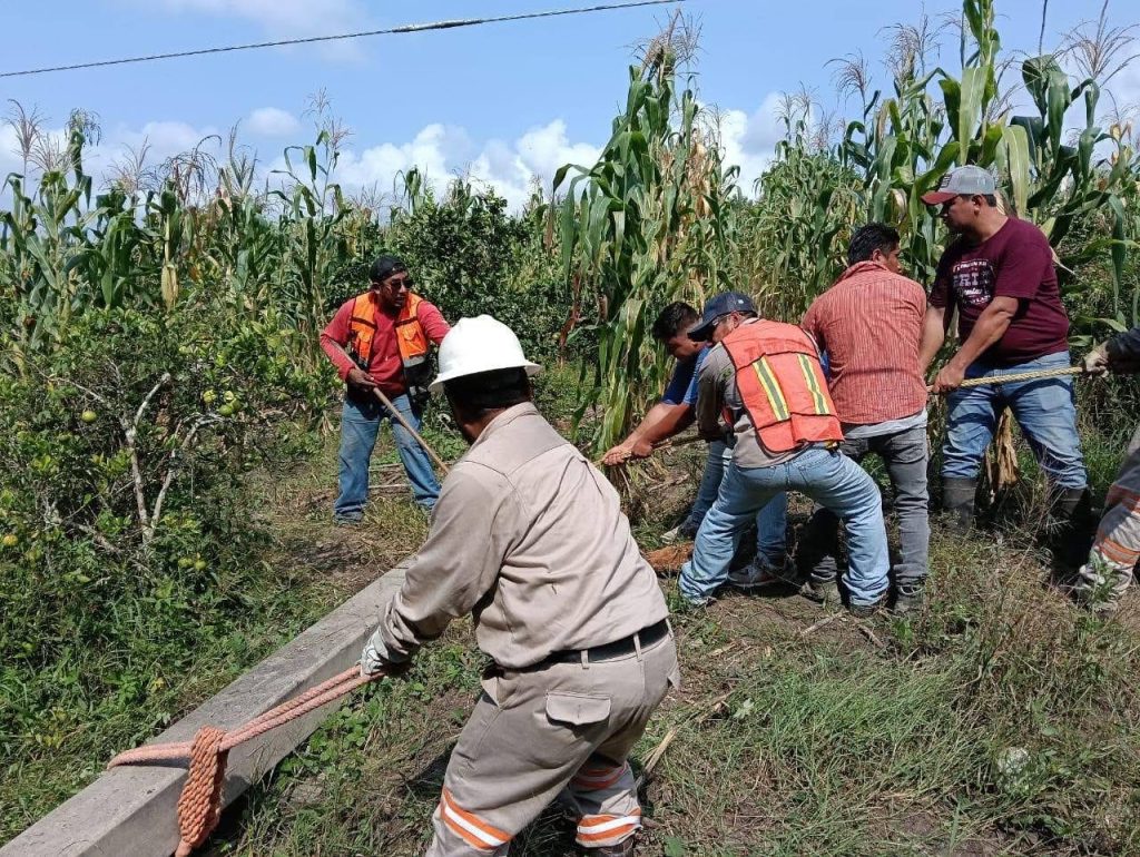 Restablece CFE servicio en zonas afectadas por lluvias