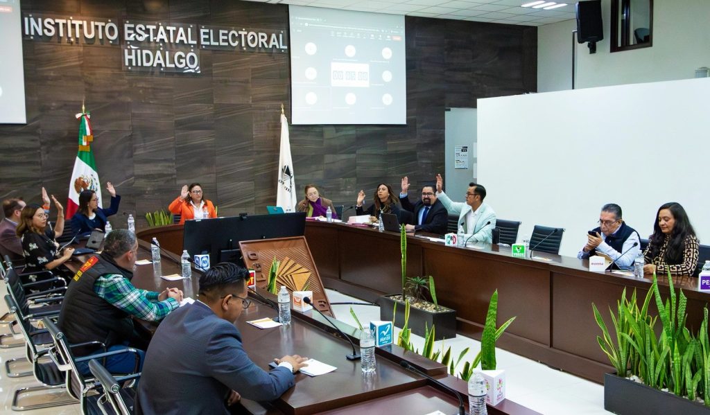 IEEH reconoce a tres integrantes del SPEN