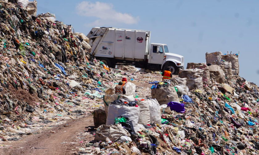 Licitan recolección de los residuos peligrosos