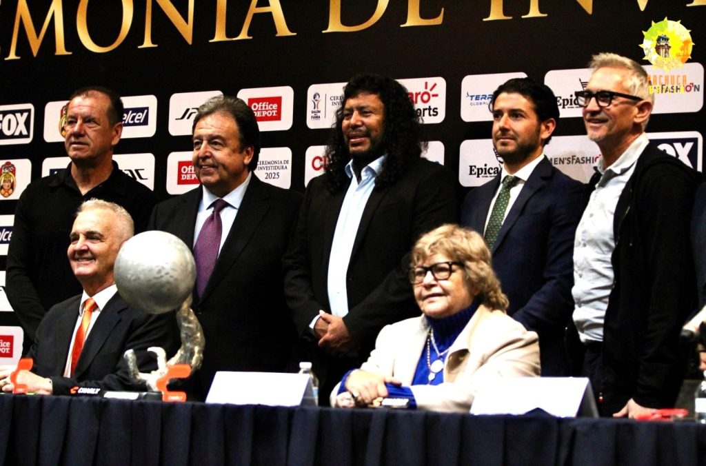 Ingresa la XIII Clase alSalón de la Fama del Futbol
