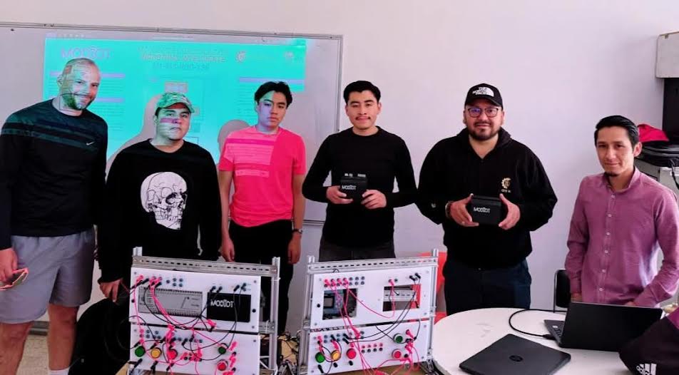 Alumnos CETis Atitalaquia a la Feria de Ciencias de Inglaterra