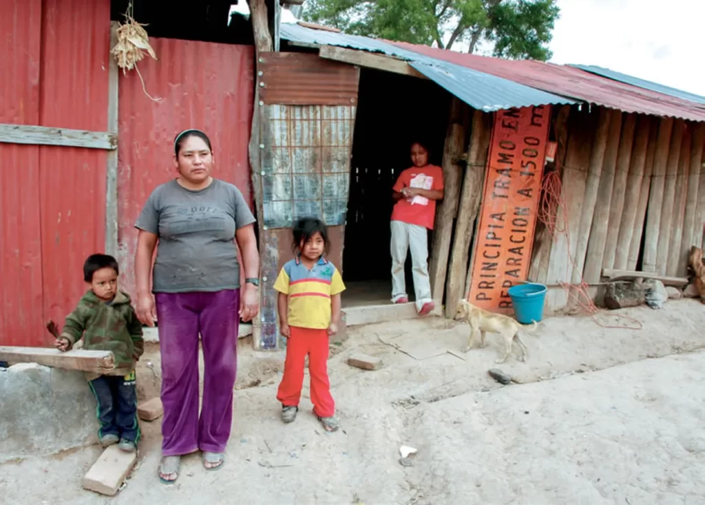 Disminuye la pobreza en Hidalgo, dice INEGI
