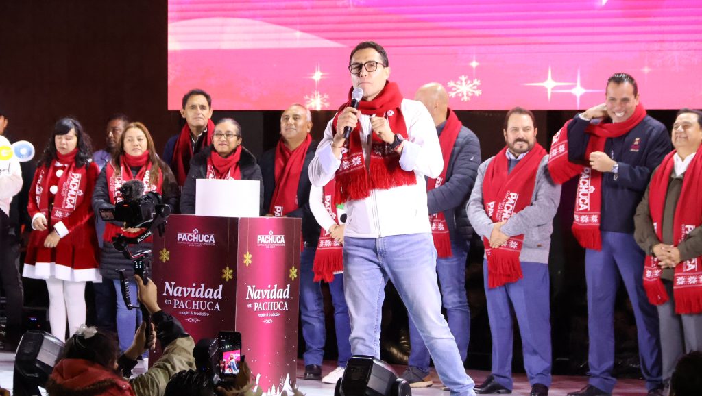 Encendido del árbol de Navidad en Pachuca