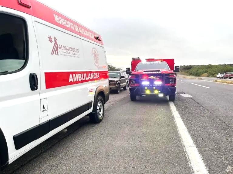 Mal maniobra provoca accidente: siete heridos