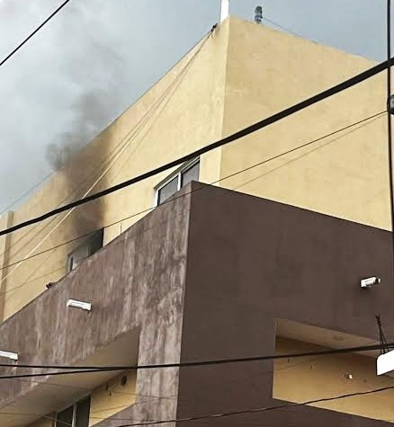 Menor intoxicado en incendio de vivienda