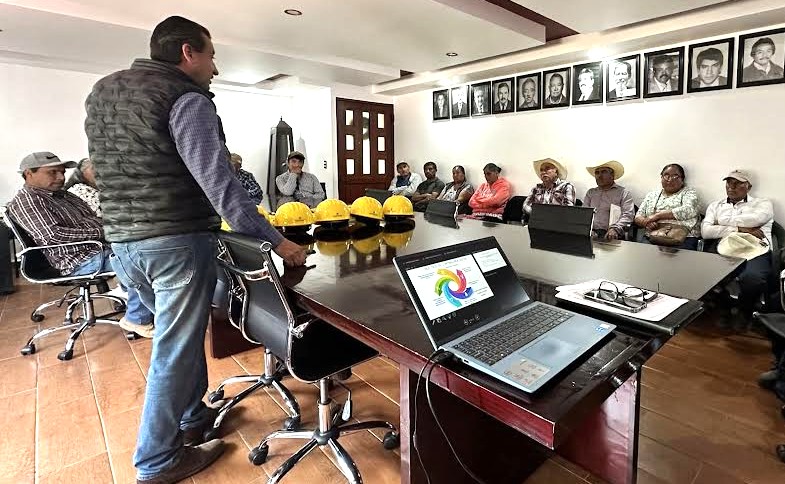 Realiza Contraloría quinta capacitación en Santiago