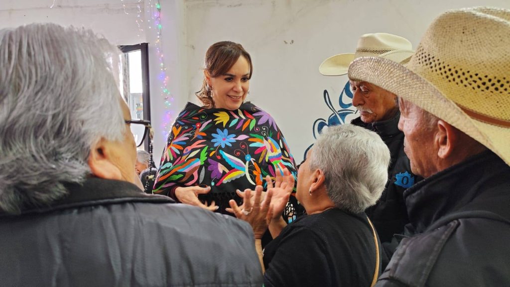 Apoyo a adultos garantiza acceso a salud y transporte: