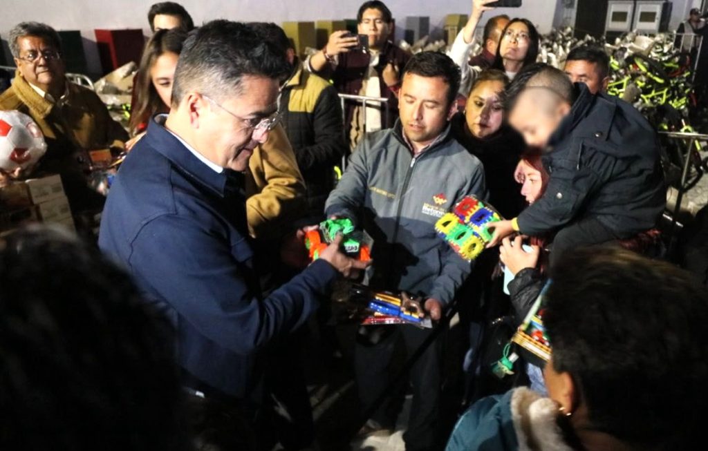 Continúa el festejo de Reyes en La Reforma