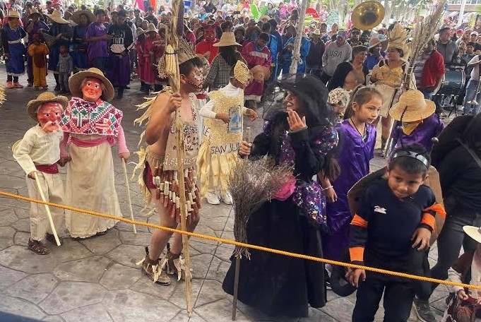 Restringen pirotecnia en carnavales de Alfajayucan