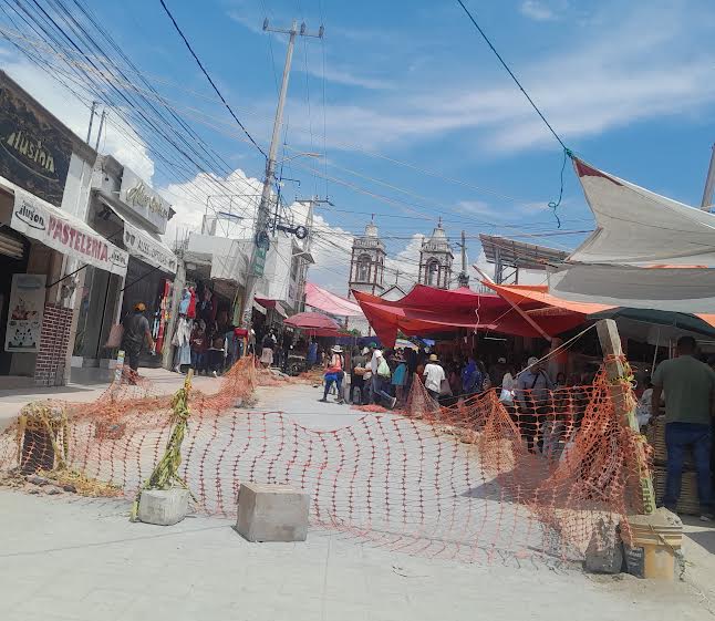 Afectan obras públicas a comercios de Ixmiquilpan