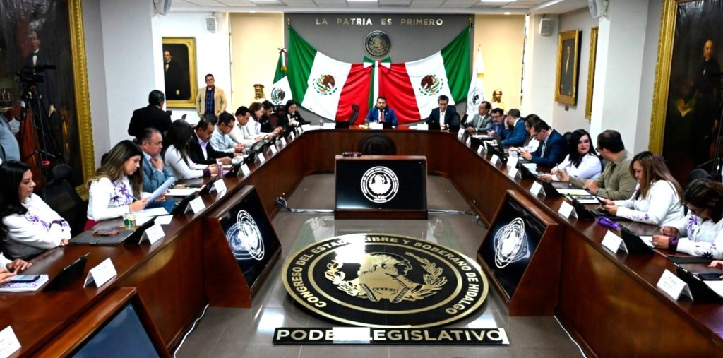 Cada diputado local cuesta 11 mdp al año