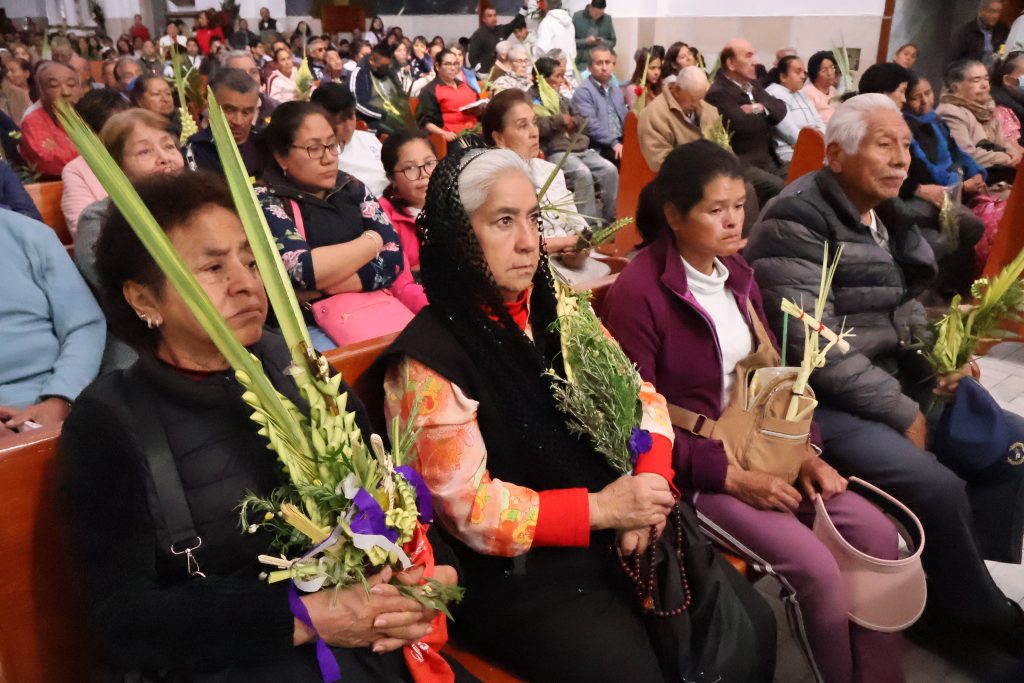Domingo de Ramos reúne actos religiosos en Hidalgo
