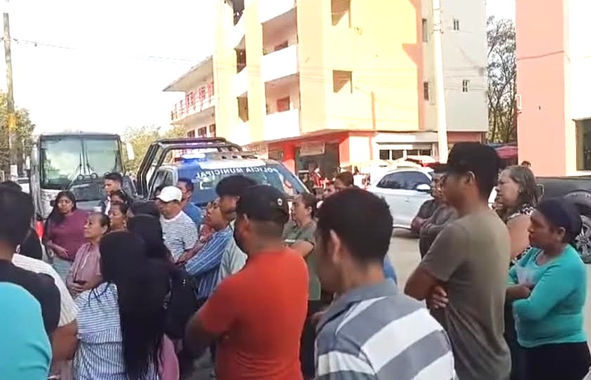 Retiran a ambulantes en Parque de Poblamiento