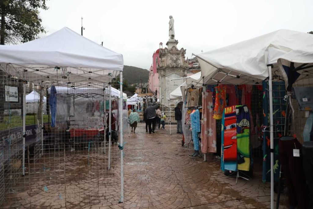 Se retrasa la reubicación comerciantes ambulantes