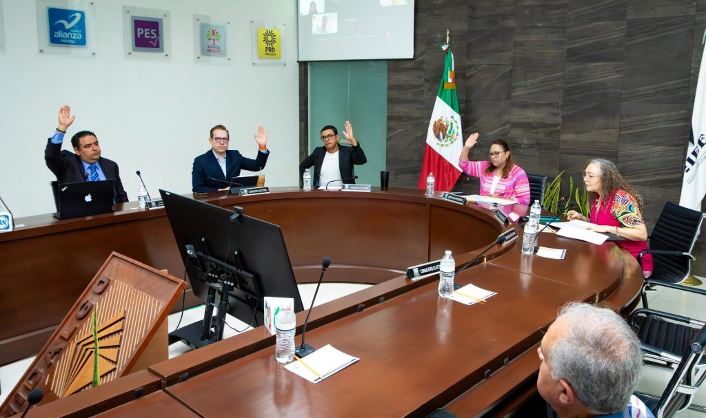 Aprueban multas al PRI, PT y Panalh