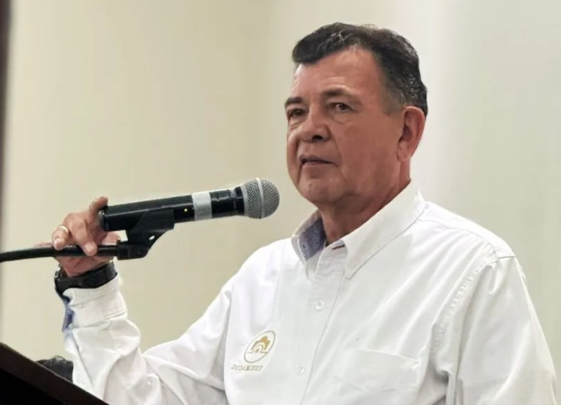Manelich Mondragón renuncia al PVEM