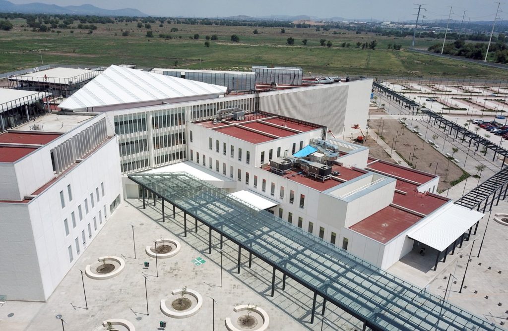 Acusan funcionamiento parcial del nuevo hospital