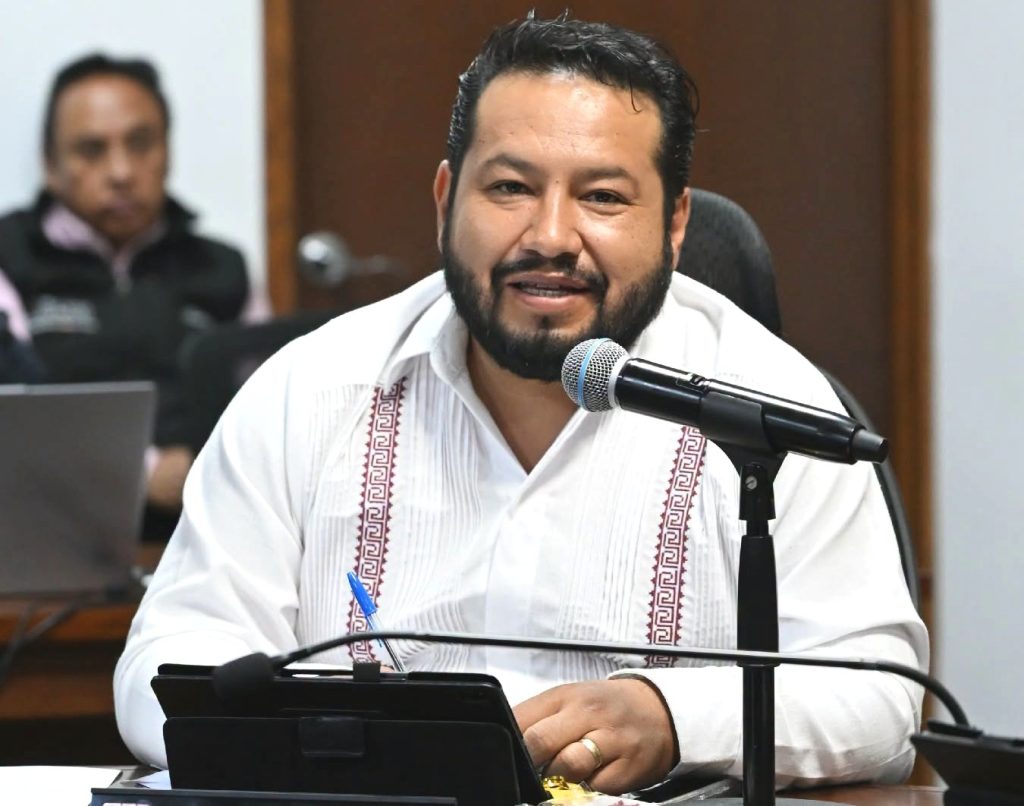 Aldo Meza usa a Jiménez para la política deportiva