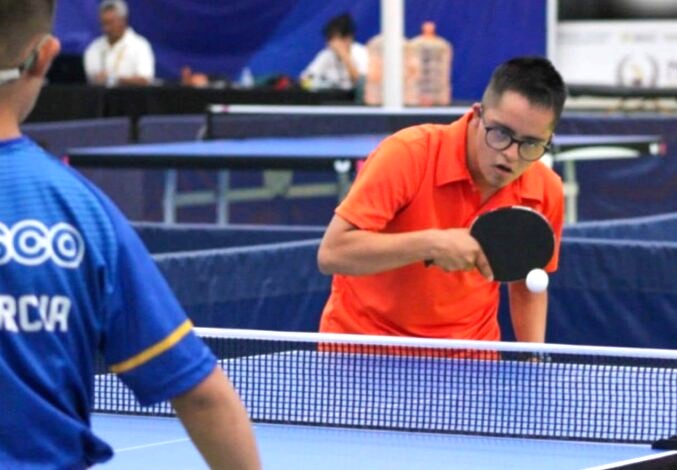 Héctor Hernández con México al Mundial de Tenis de Mesa Adaptado
