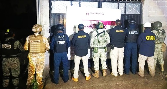 Robaban combustible a través de un drenaje